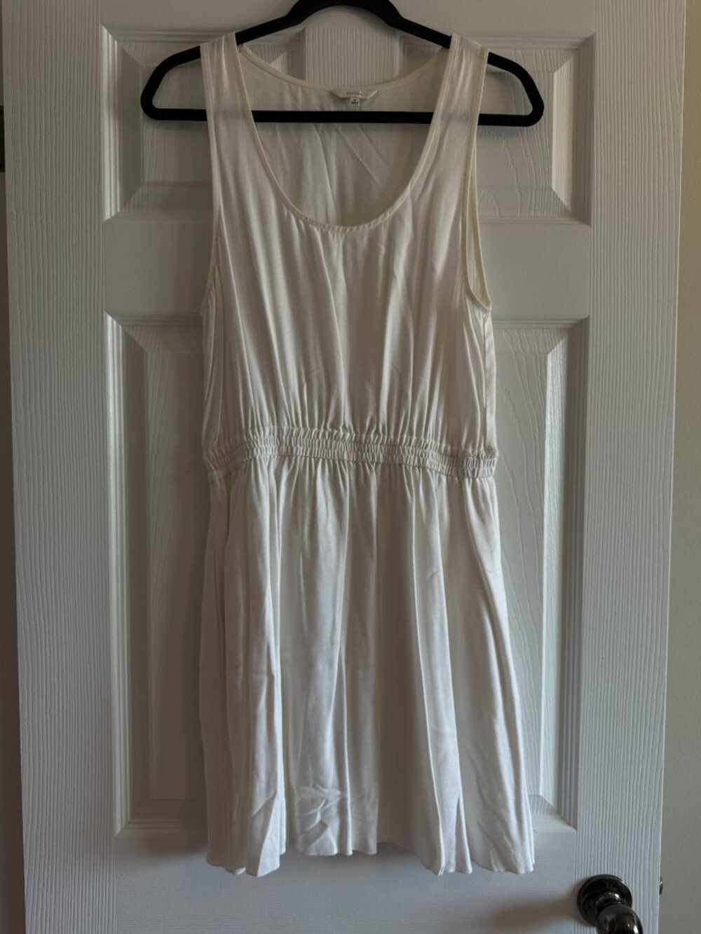 Aritzia Talula White Sleeveless Elastic Waist Skater Dress – M